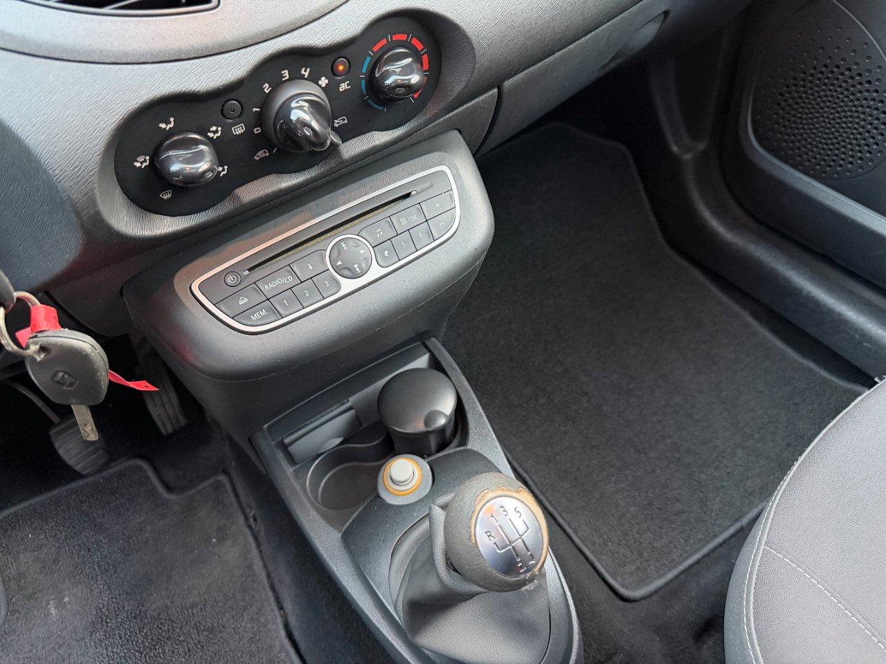 Renault Twingo 1.2 lev Dynamique CL 75cv +TETTO