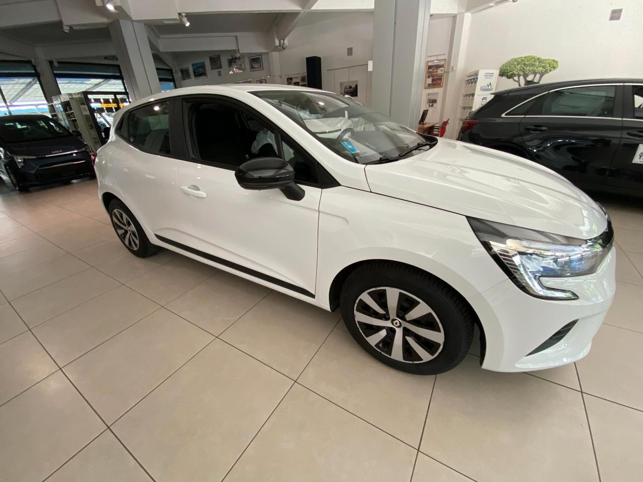 Renault Clio SCe 65 CV 5 porte Equilibre NEOPATENTATO