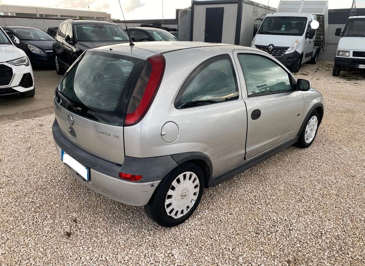 Opel Corsa 1.2i 16V cat 3 porte 'Njoy