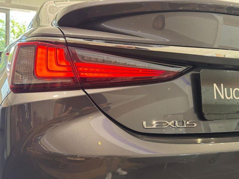 Lexus ES Hybrid Executive