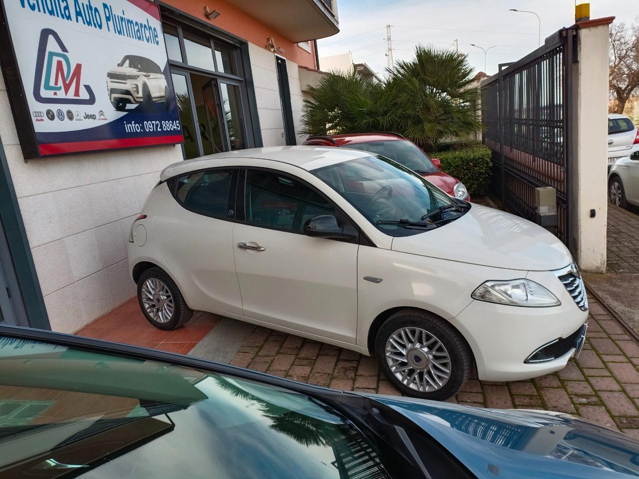 Lancia Ypsilon 1.2 69 CV 5 porte GPL Ecochic 30th Anniversary