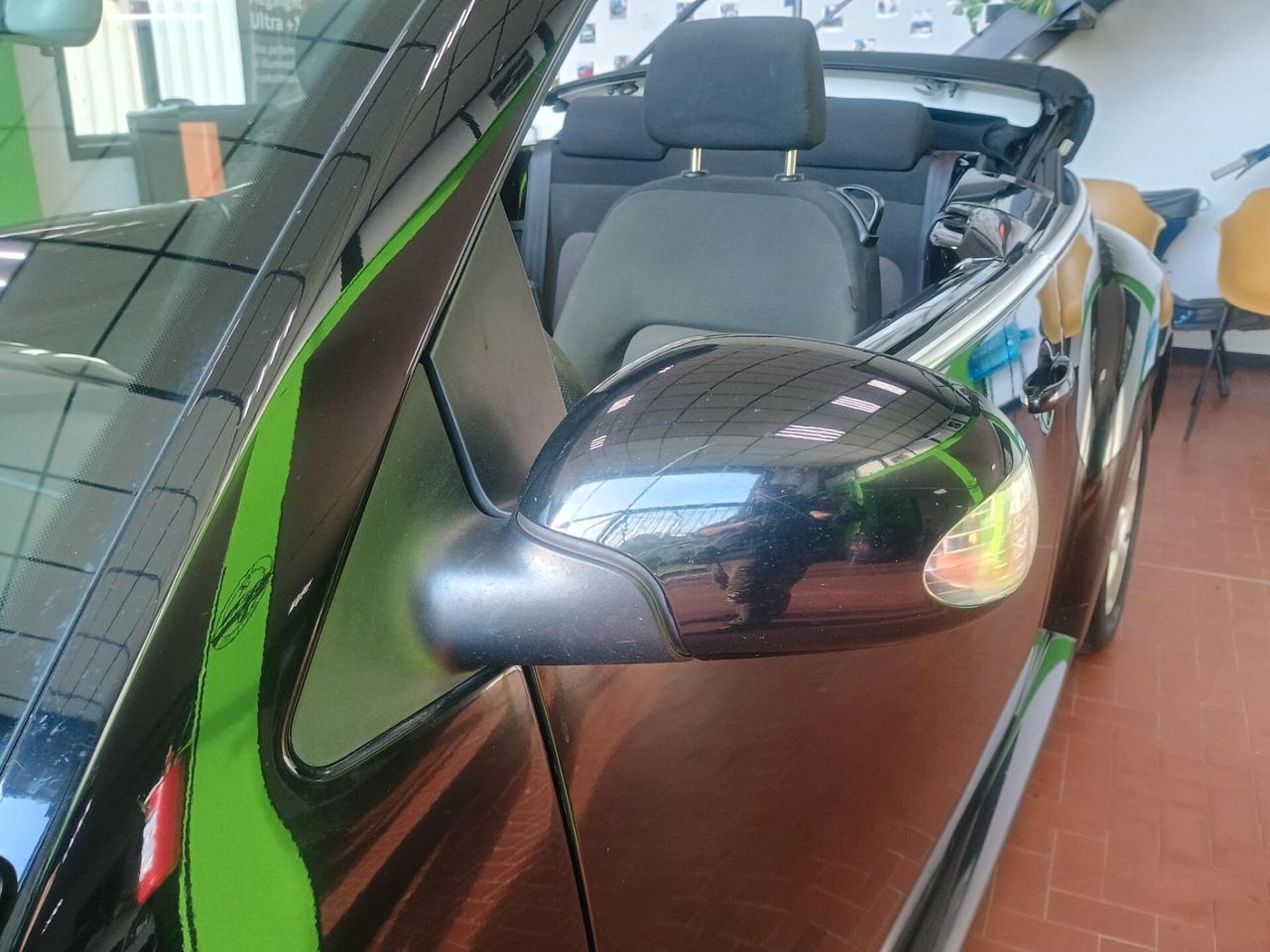 VOLKSWAGEN NEW BEATTLE CABRIO