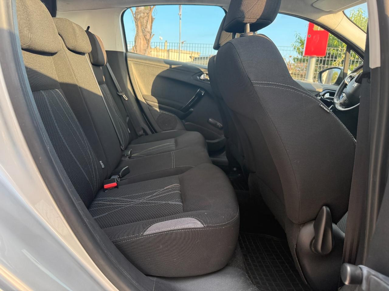 PEUGEOT 208 ANNO 2015 1.4 BENZ/GPL CASA MADRE 95CV