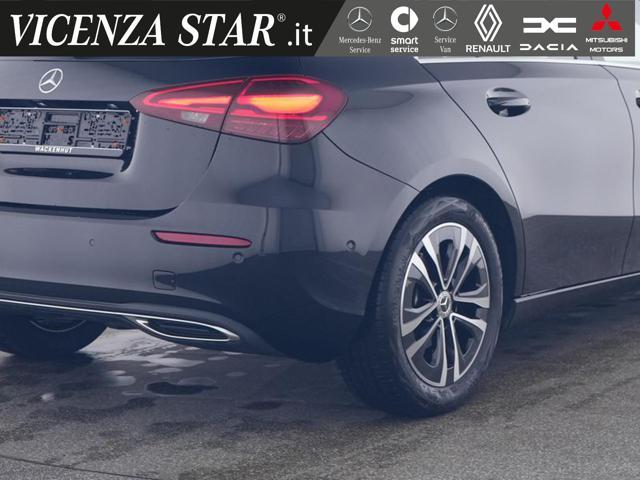 MERCEDES-BENZ A 180 d PROGRESSIVE ADVANCED