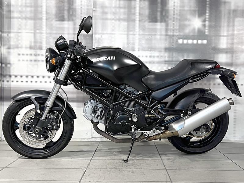 Ducati Monster 695