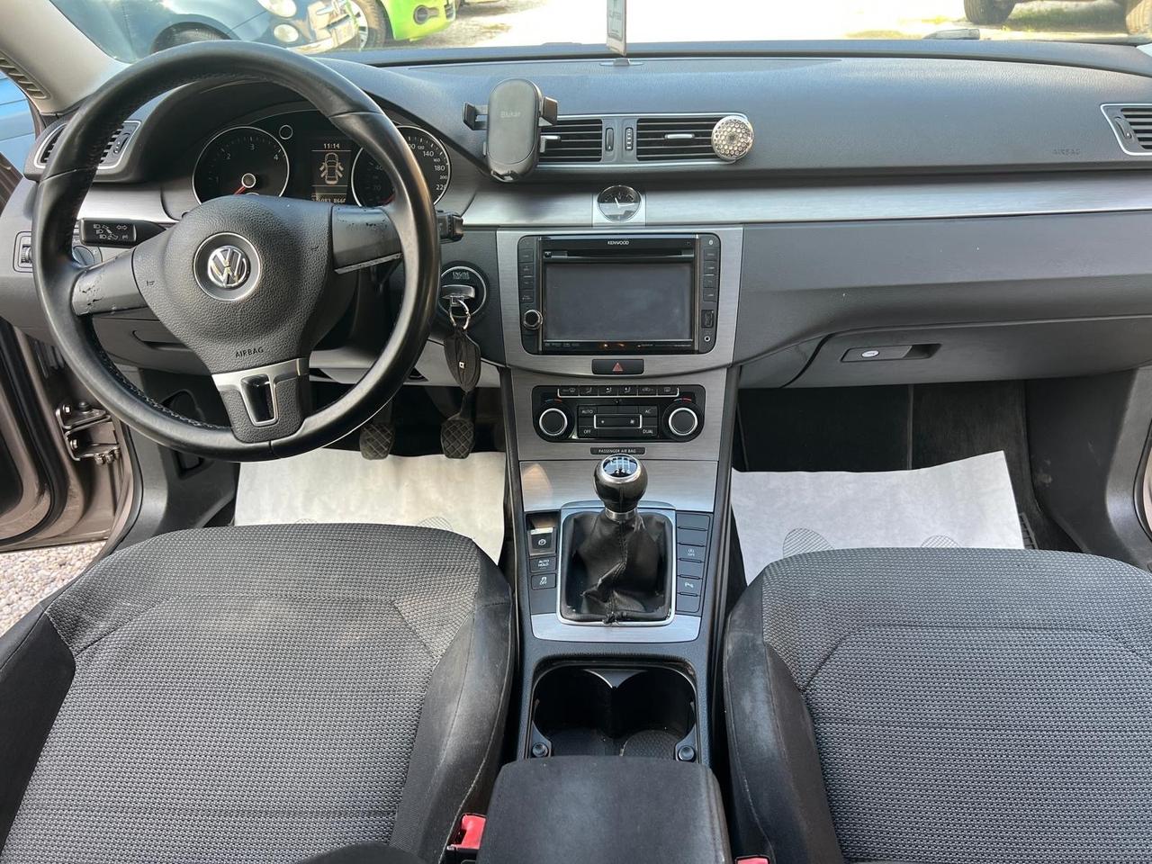 Volkswagen Passat 1.6 TDI Comfortline BlueM. Tech.