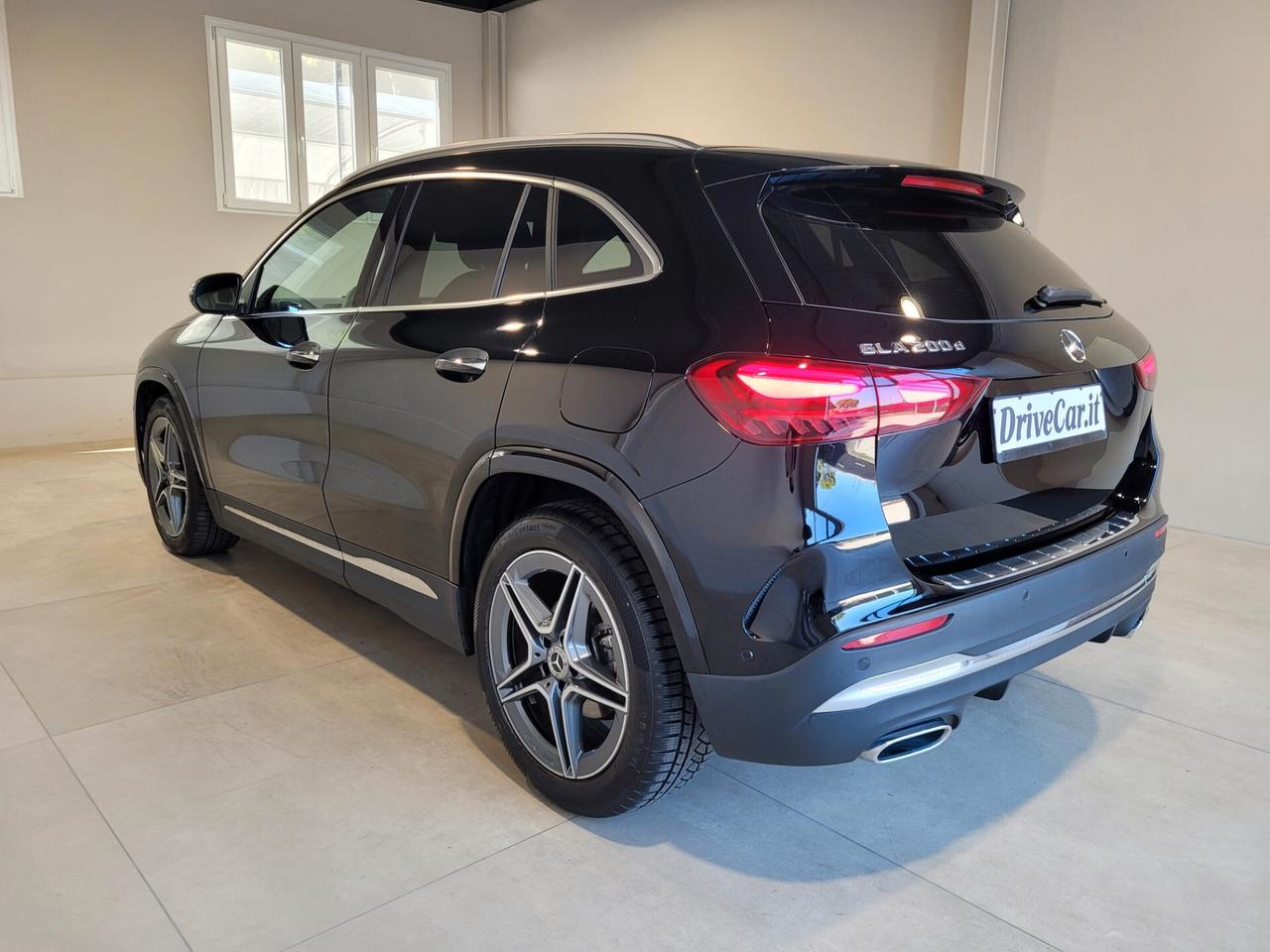 Mercedes-benz GLA 200 d AMG Line 8G-DCT LUCI AMBIENTE KEYLESS NAV