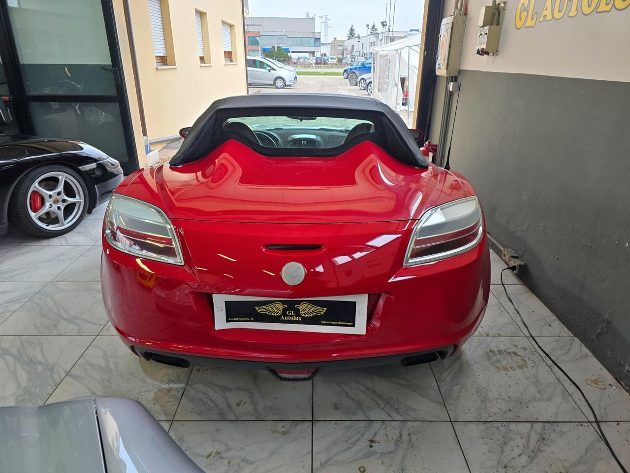 Opel GT 2.0 Turbo 16V