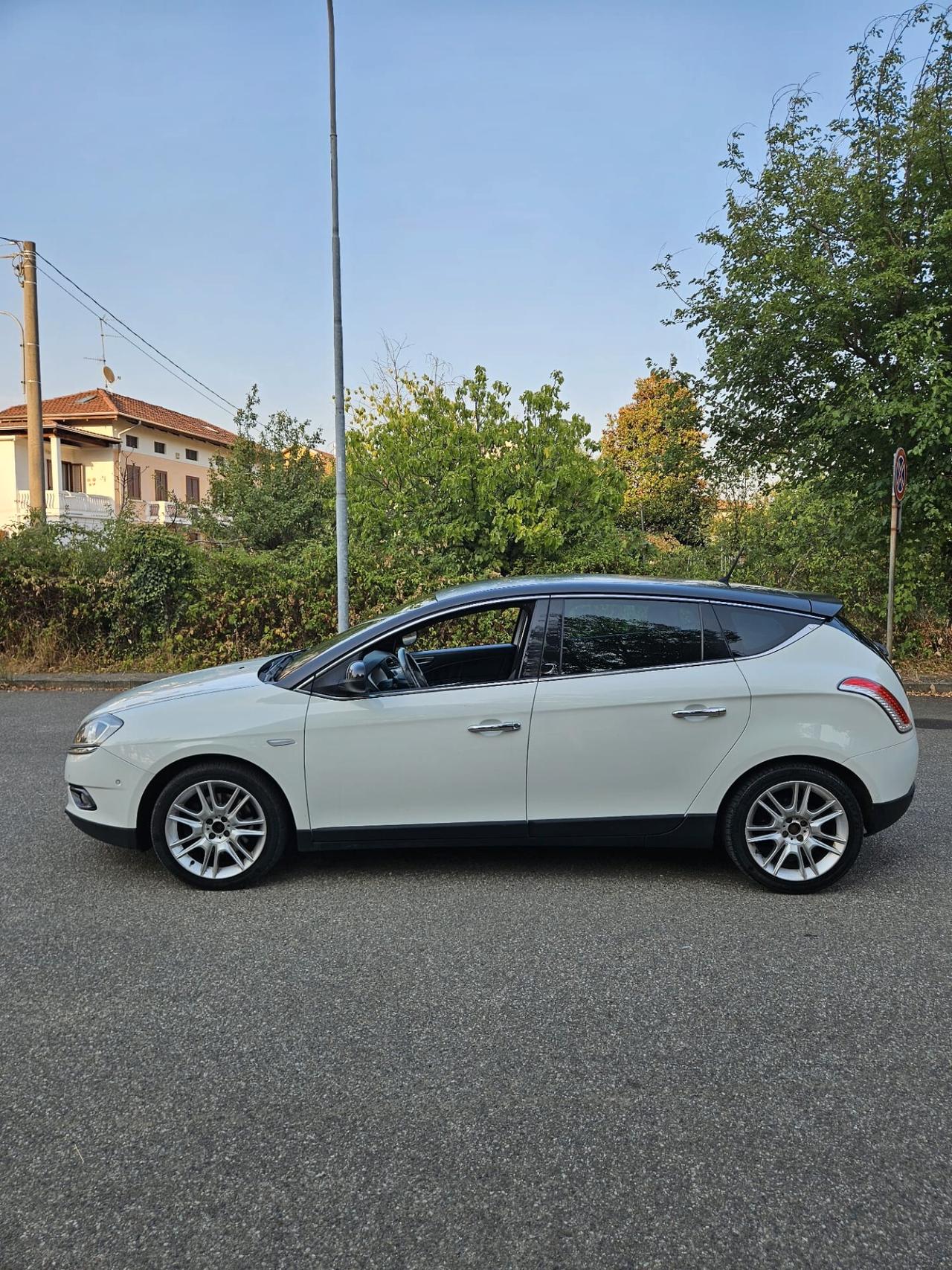 Lancia Delta 2.0 MJT DPF Executive