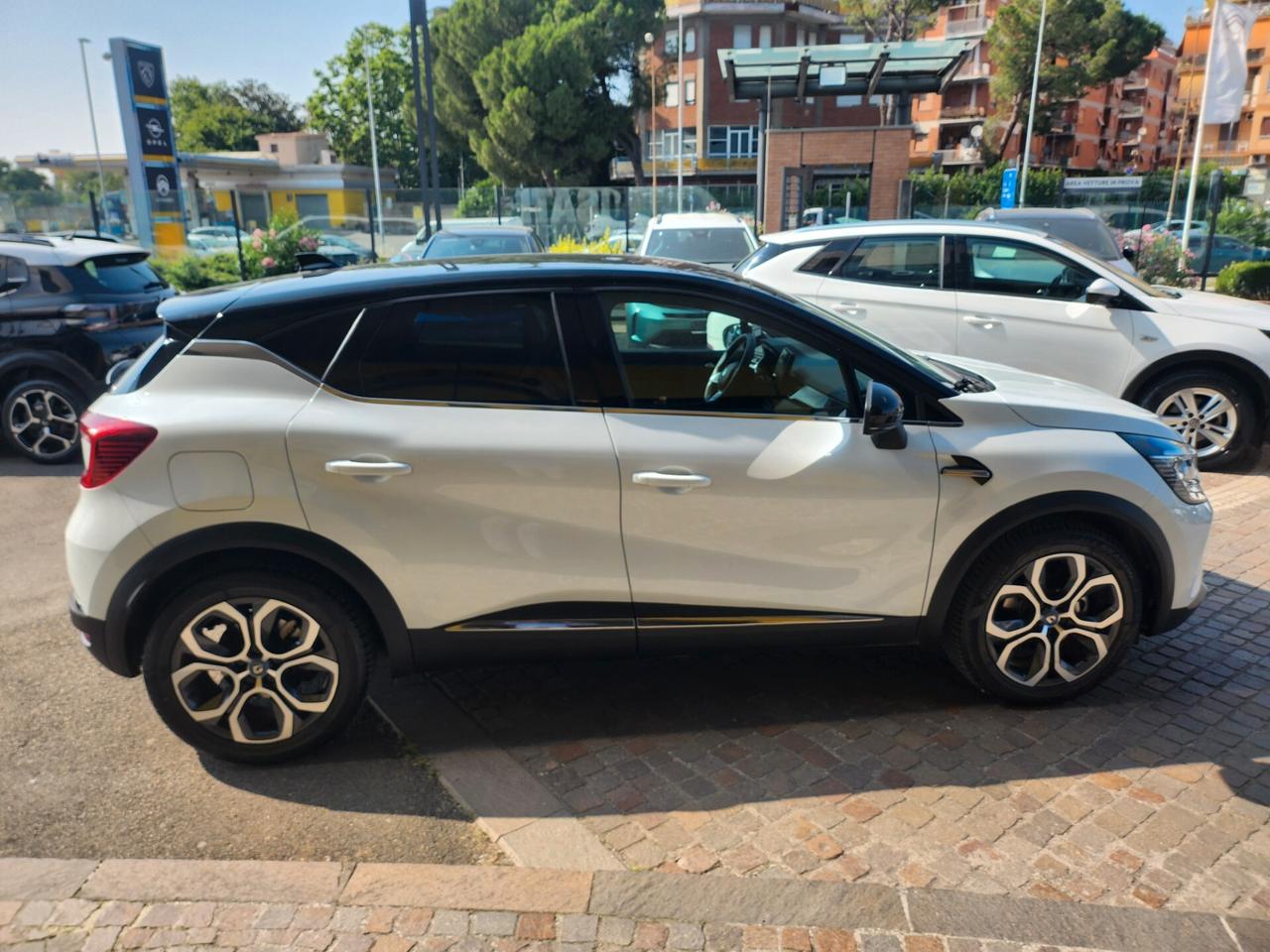 Renault Captur Plug-in Hybrid E-Tech 160 CV Intens