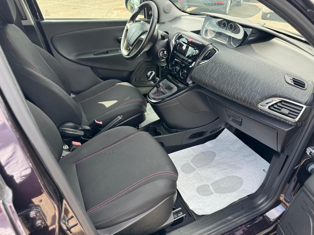 Lancia Ypsilon 1.2 BENZ ELEFANTINO 2013