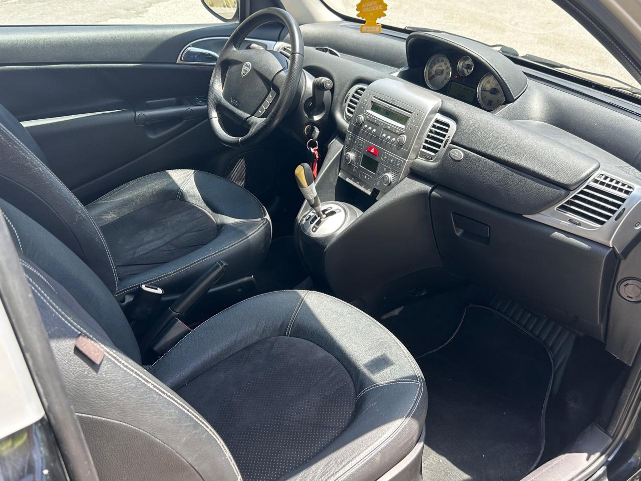 Lancia Ypsilon 1.3 MJT 75 CV AUTOMATICA - 2009