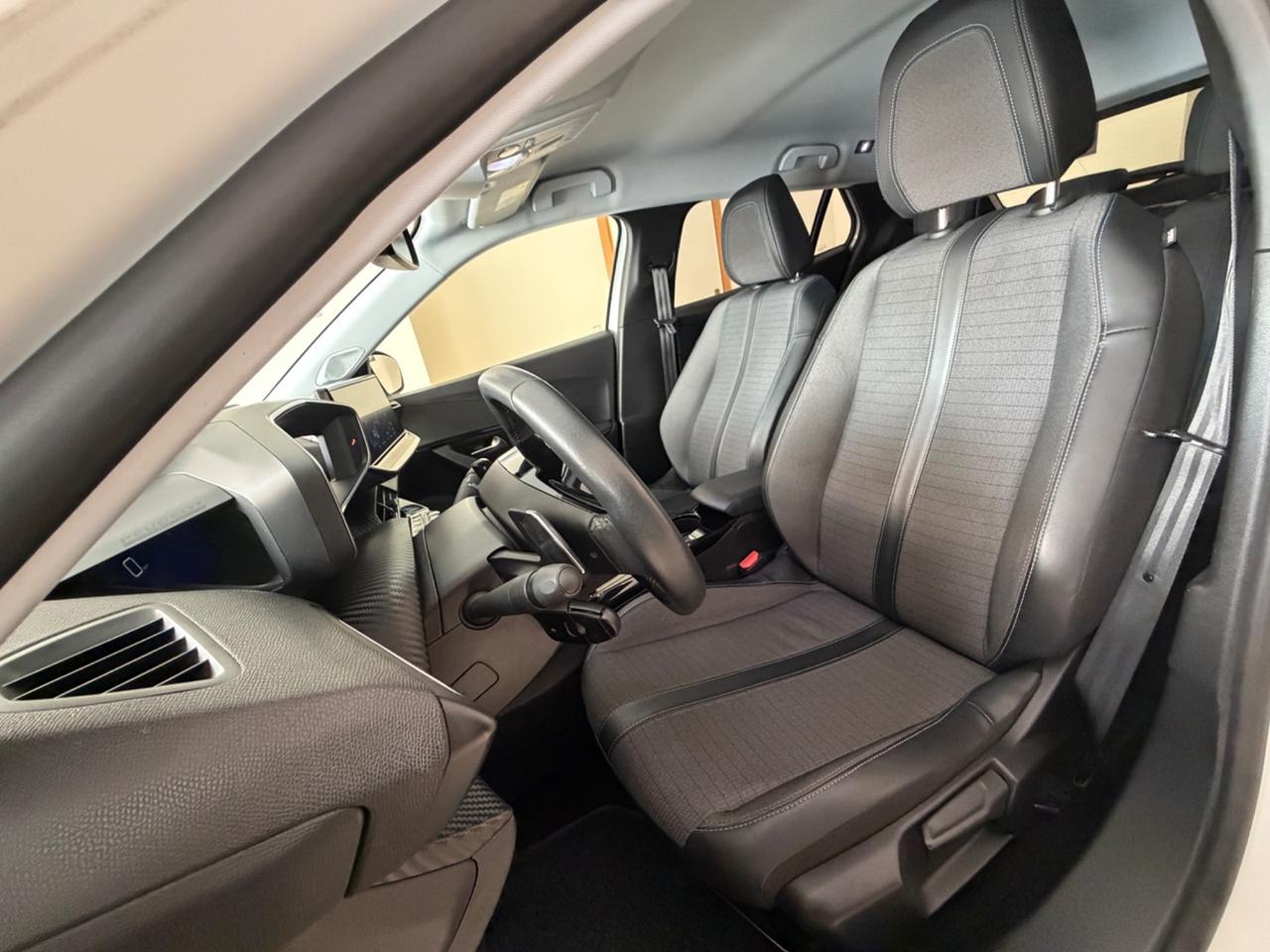 Peugeot 2008 BlueHDi 130 S&S EAT8 Allure Pack