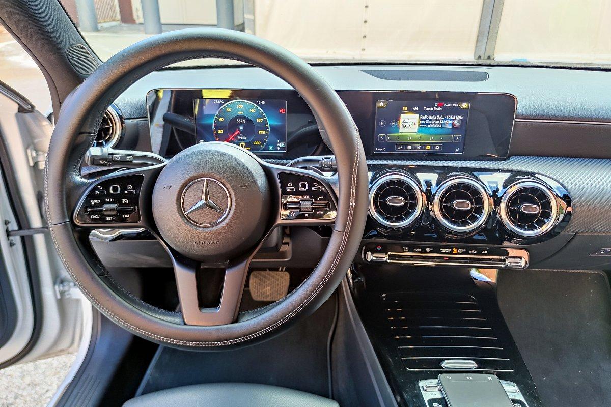 MERCEDES A 180 d Automatic Business Extra