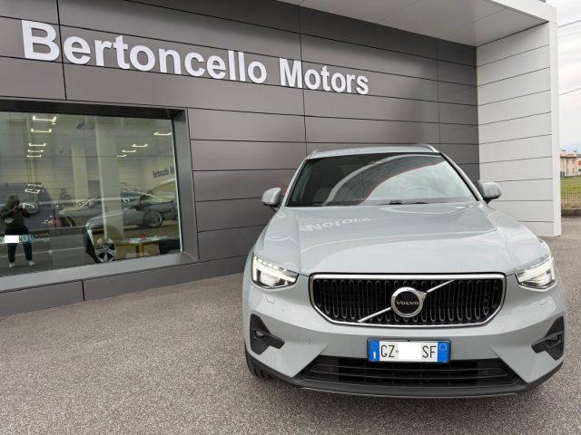 VOLVO XC40 B3 2.0 163cv Core GARANZIA 5 ANNI-IVA ESP.-WINTER