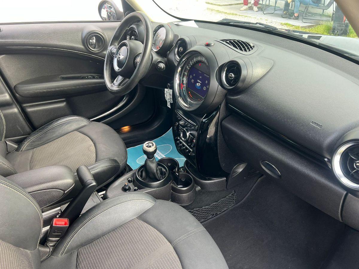 MINI - Countryman - One D