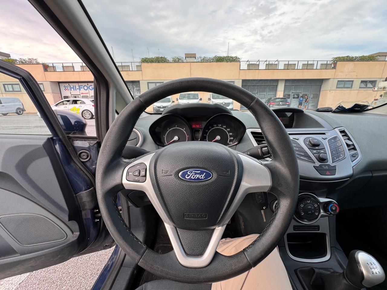 Ford Fiesta 1.4 TDCI NEO PATENTATI 2010 1 PRO