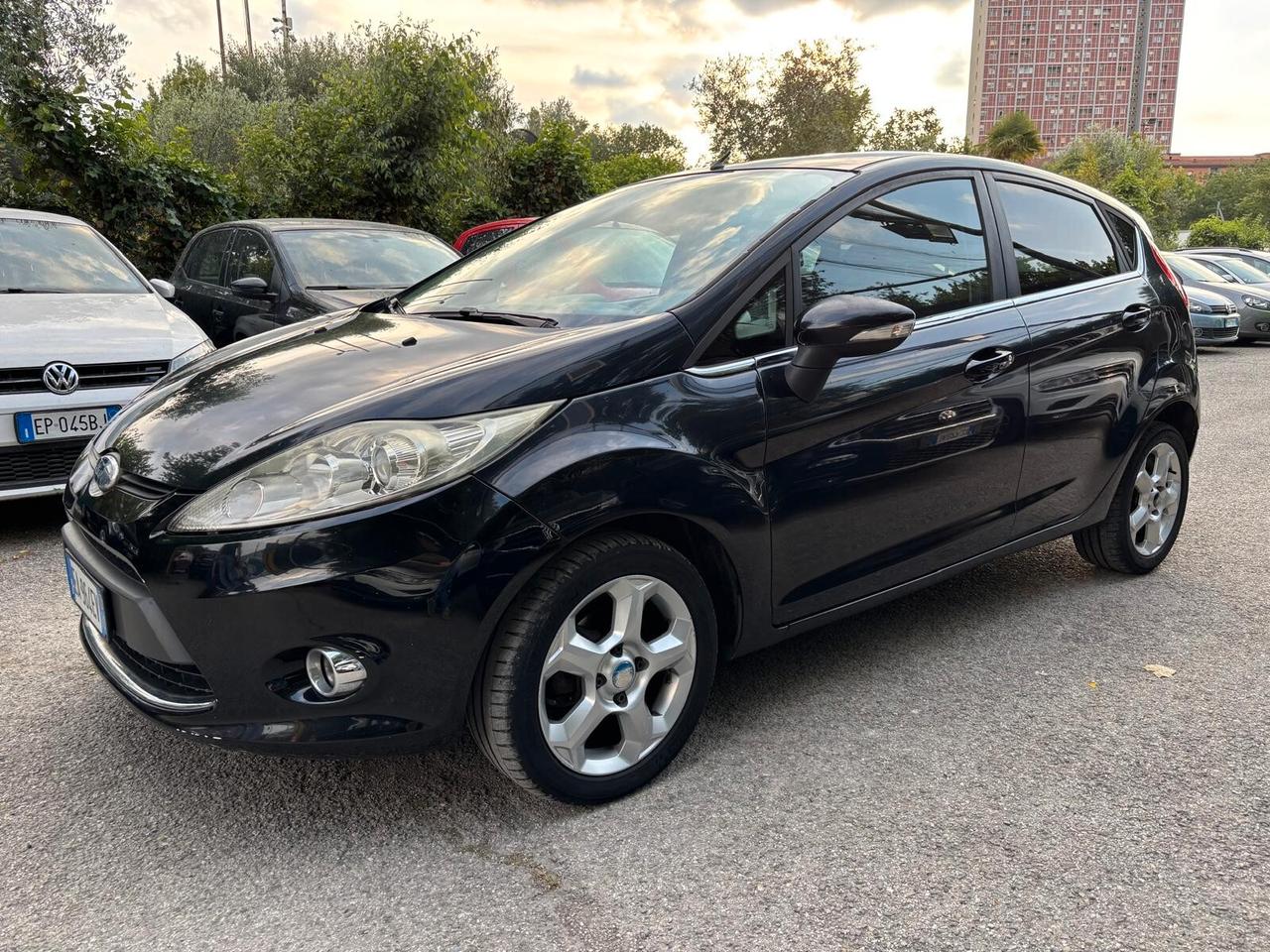 Ford Fiesta 1.4 5 porte GPL Titanium OK Neopatentati