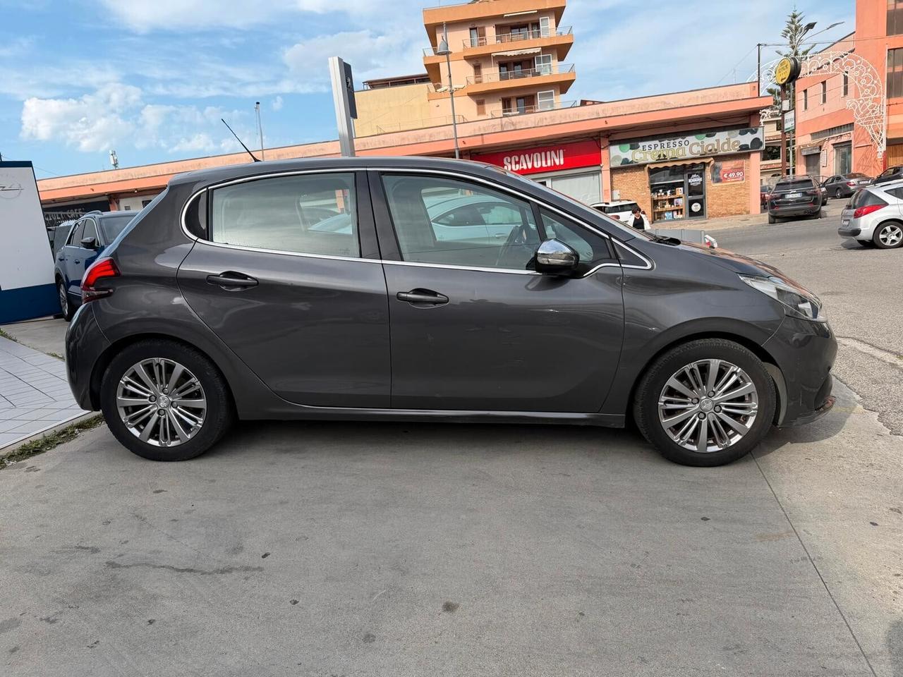 Peugeot 208 BlueHDi 100 S&S 5 porte Active