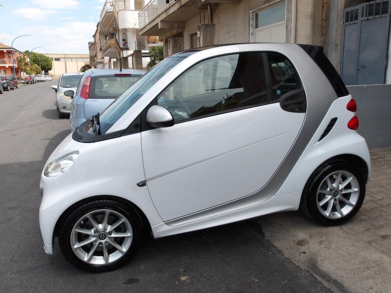 Smart fortwo coupe Fortwo 1.0 mhd Pure 70cv