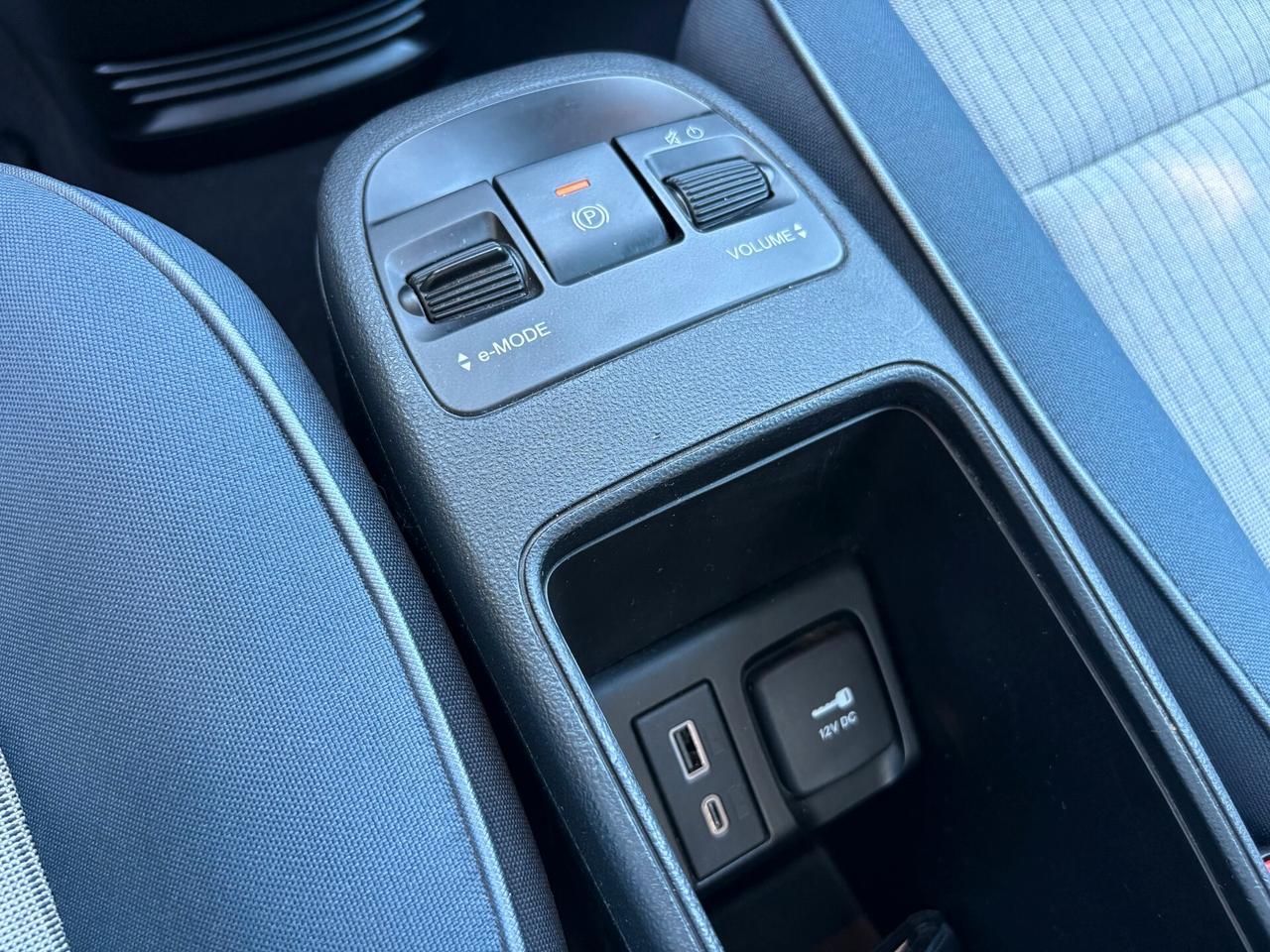 Fiat 500 500e Berlina 42 kWh Icon-Auton.320Km-CarPlay-Android-SOH Certificato