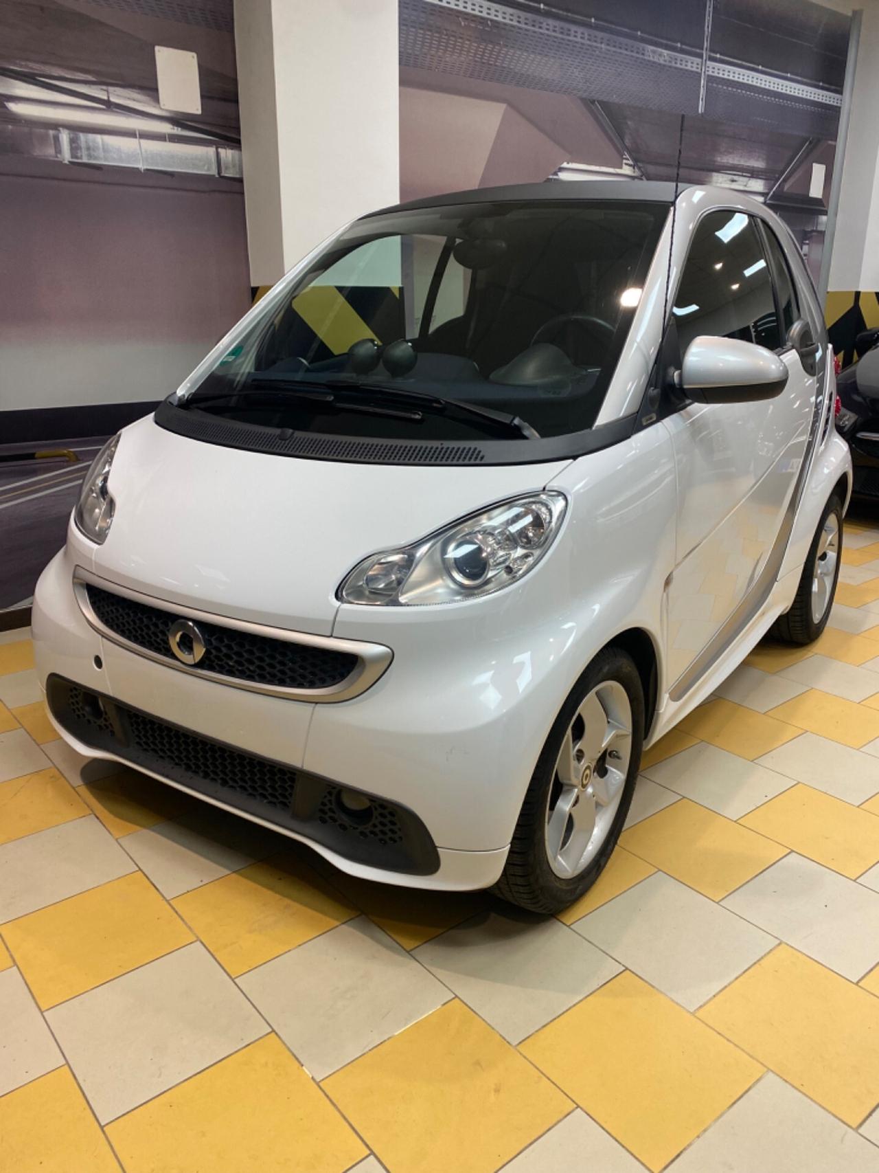 Smart ForTwo 1000 52 kW MHD coupé pulse