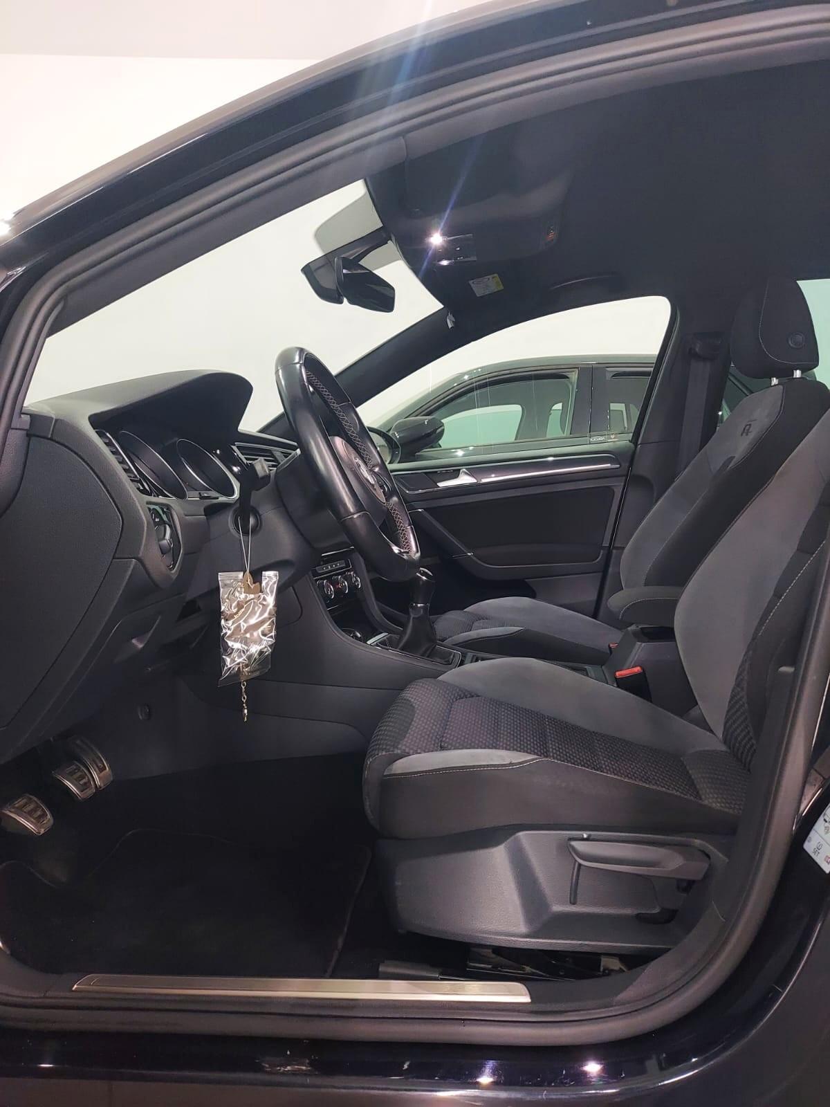 Volkswagen Golf 1.6 TDI 115 CV 5p. R-LINE 2019