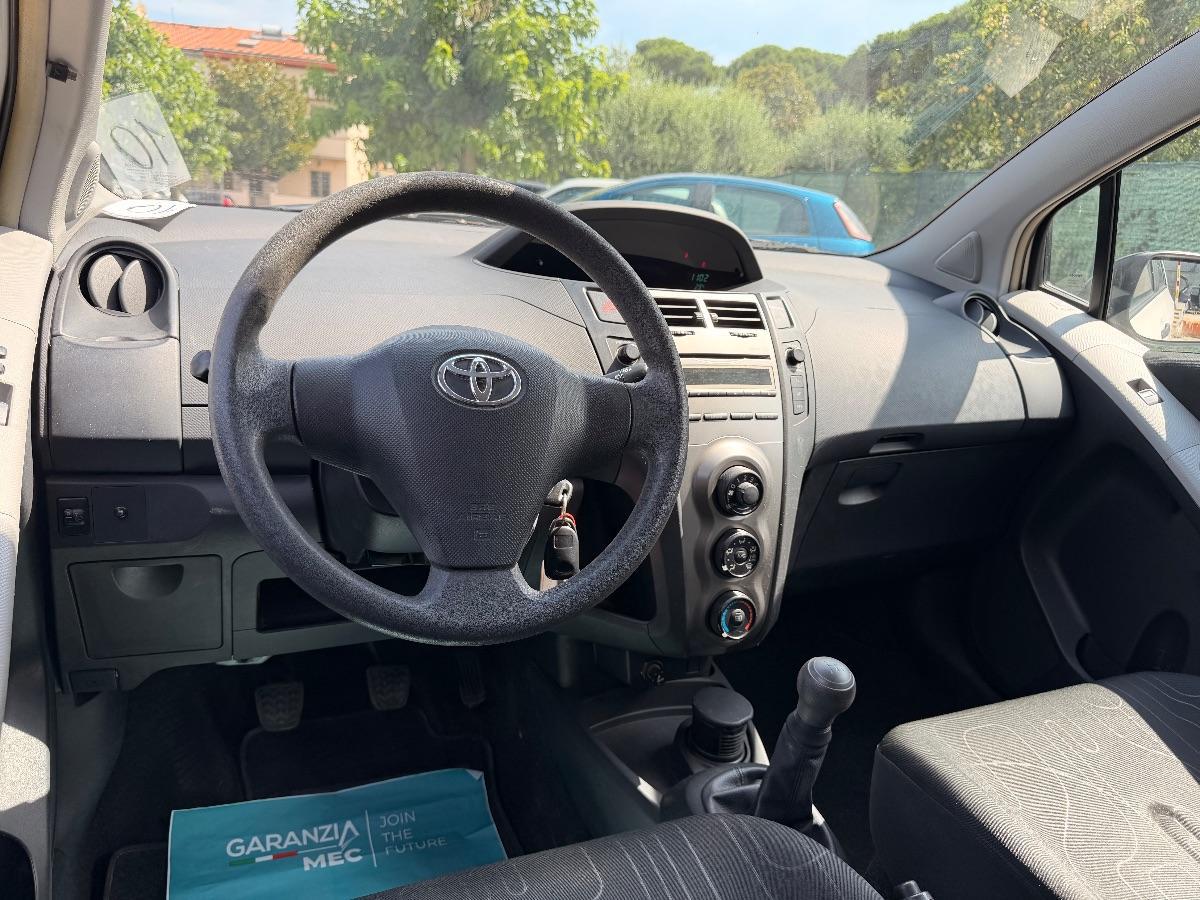 TOYOTA - Yaris 1.0 Now 5p my10