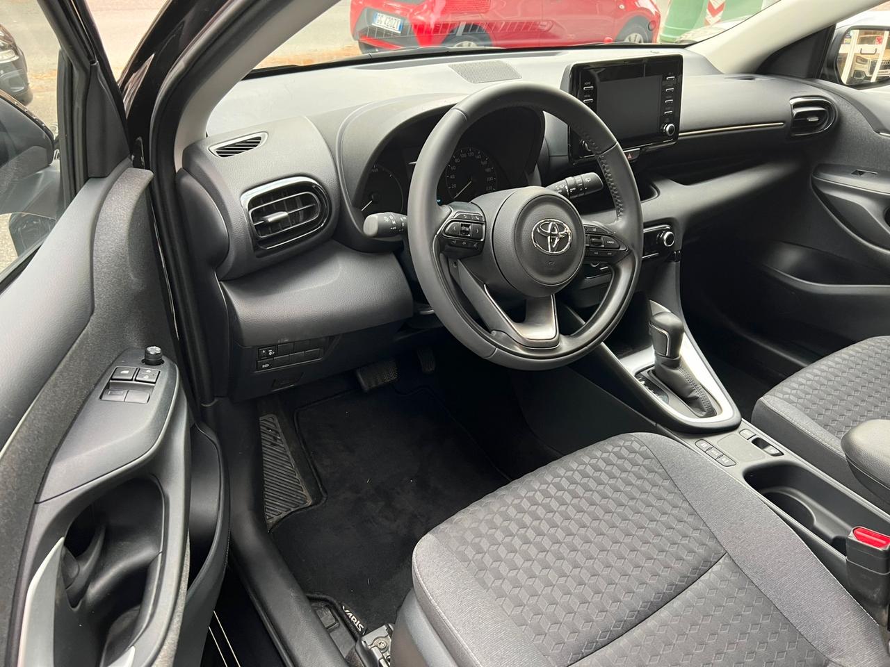 Toyota Yaris 1.5 Hybrid NO OBBL. FINANZ.
