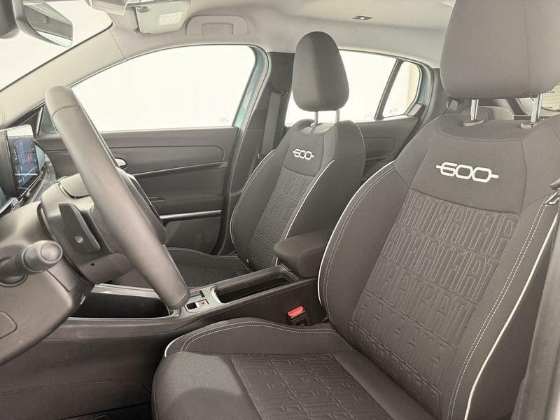 FIAT 600 1.2 Hybrid 145cv DCT MHEV