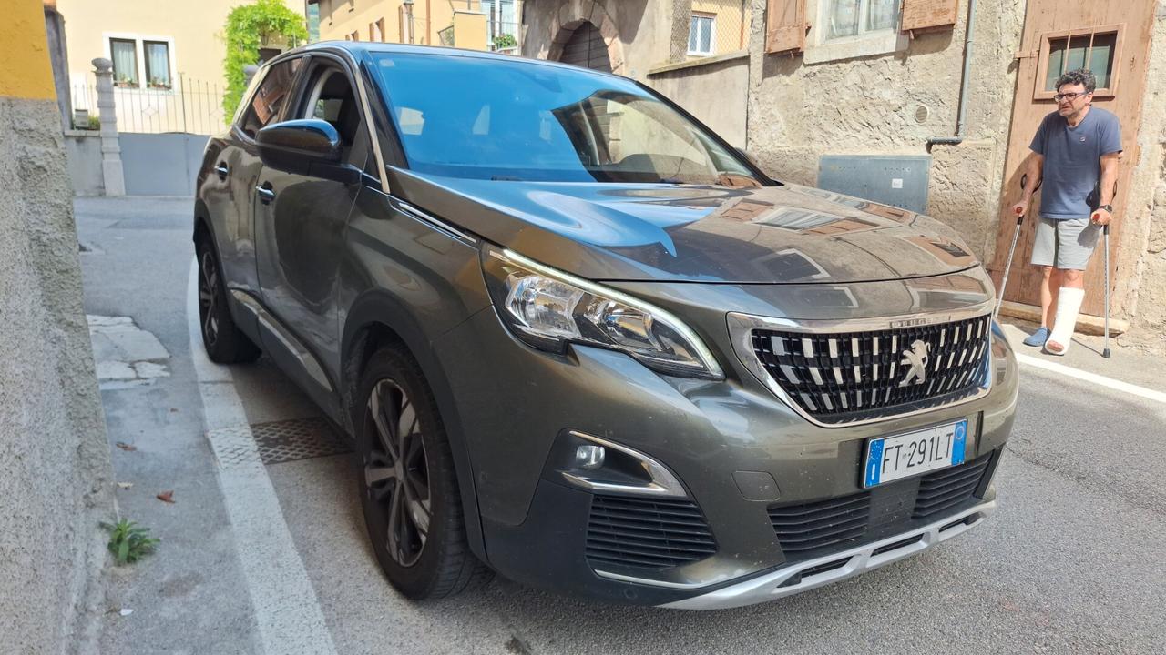 PEUGEOT 3008 1.5 HDI ALLURE