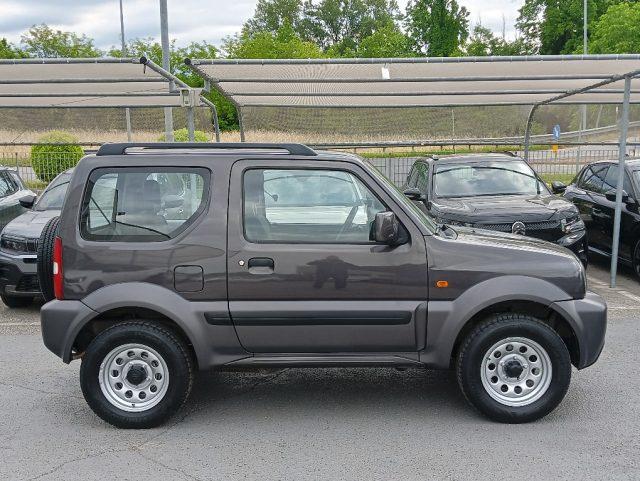 SUZUKI Jimny 1.3i 16V cat 4WD JLX