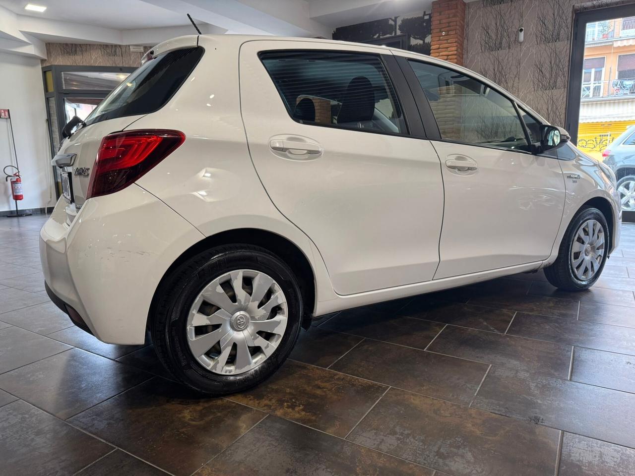Toyota Yaris 1.5 Hybrid 5 porte Cool