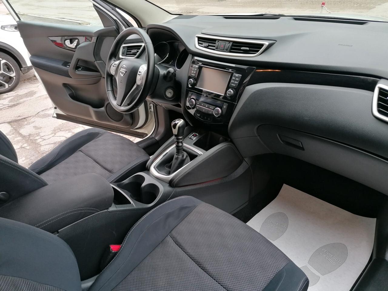 Nissan Qashqai 1.5 dCi DPF Tekna