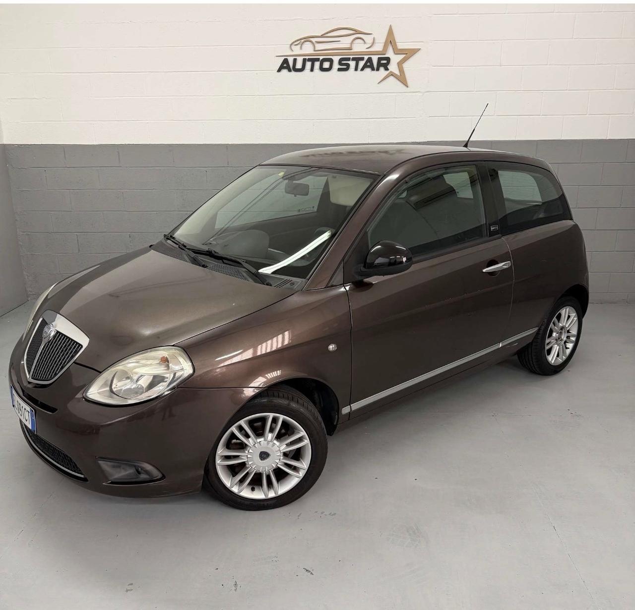 Lancia Ypsilon 1.2 69cv NEOPATENTATI EURO5B