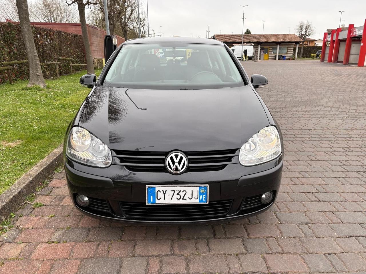 Volkswagen Golf 1.6 Benz 2006 NEOPATENTATI