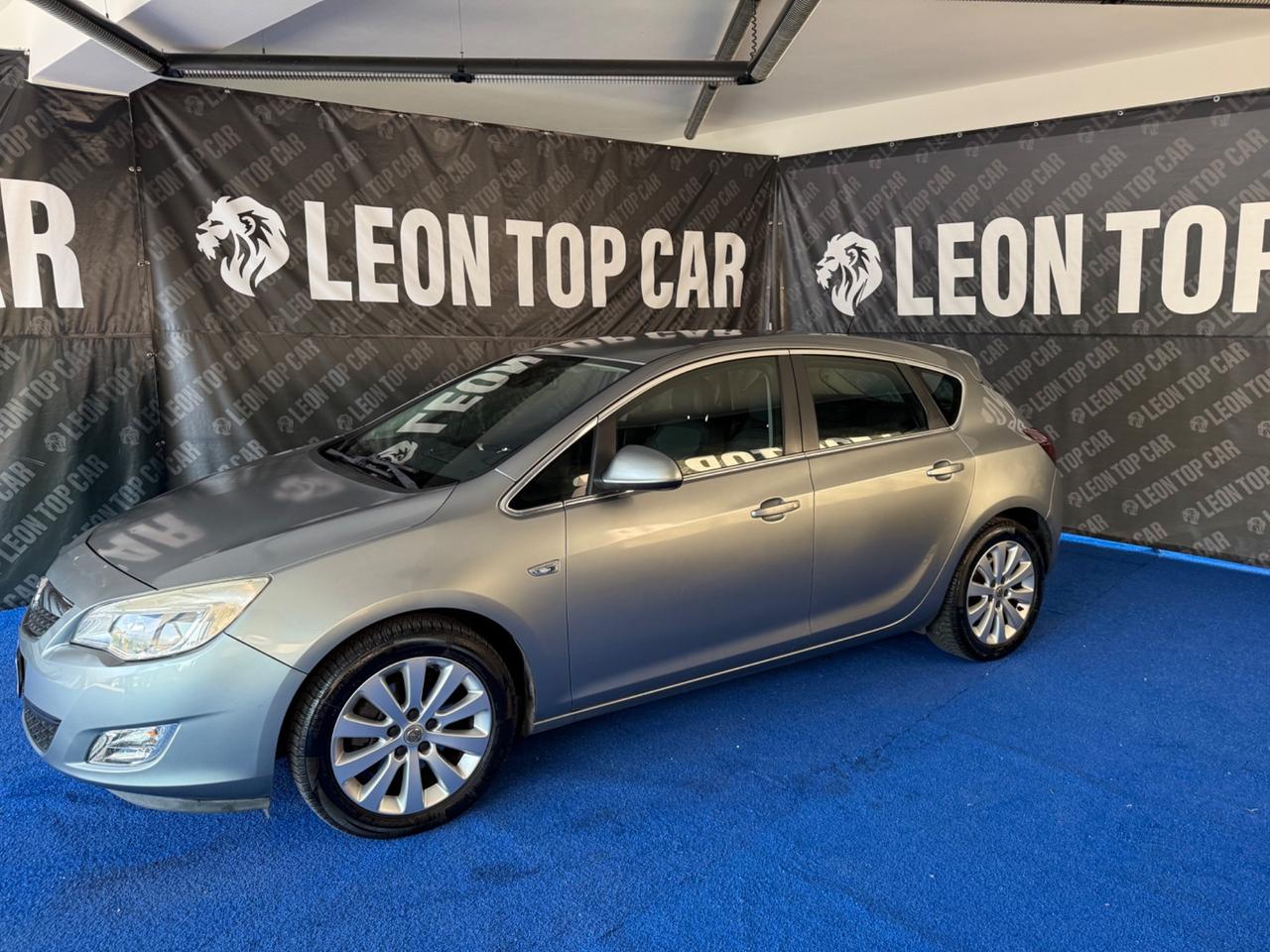 Opel Astra 1.7 CDTI 125CV 5 porte Cosmo distribuzione effettuata