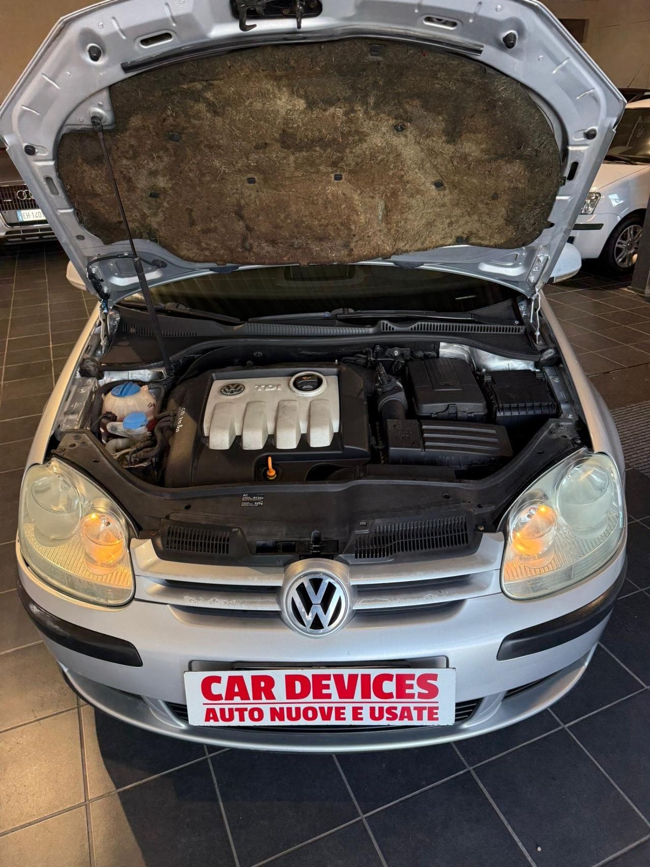 Volkswagen Golf 5 SERIE-NEOPATENTATI