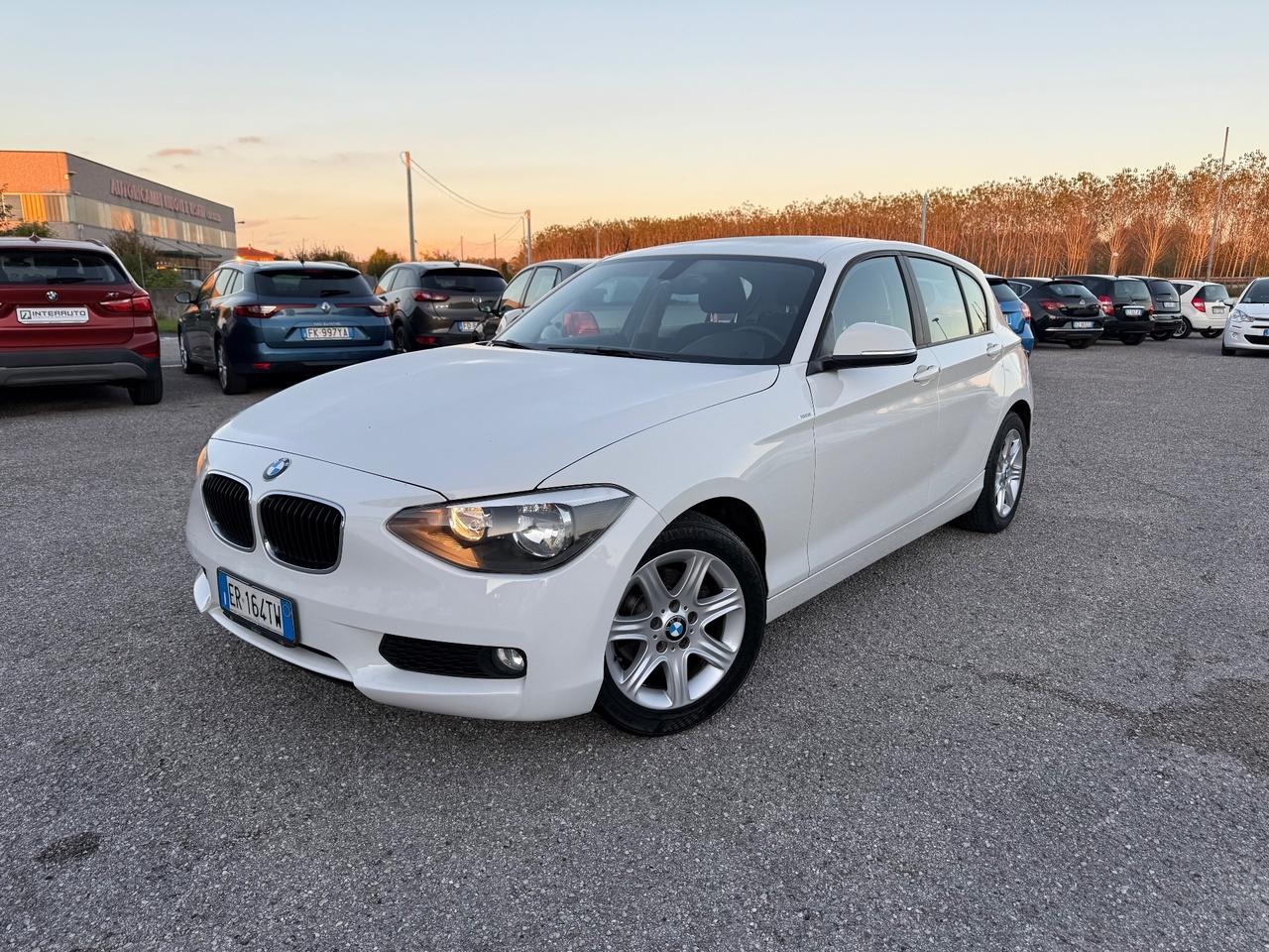 Bmw 116 116d 5p. Efficient Dynamics Urban