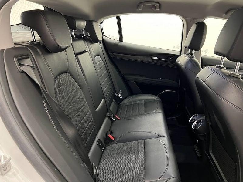 Alfa Romeo Stelvio Stelvio 2.2 Turbodiesel 180 CV AT8 RWD Super