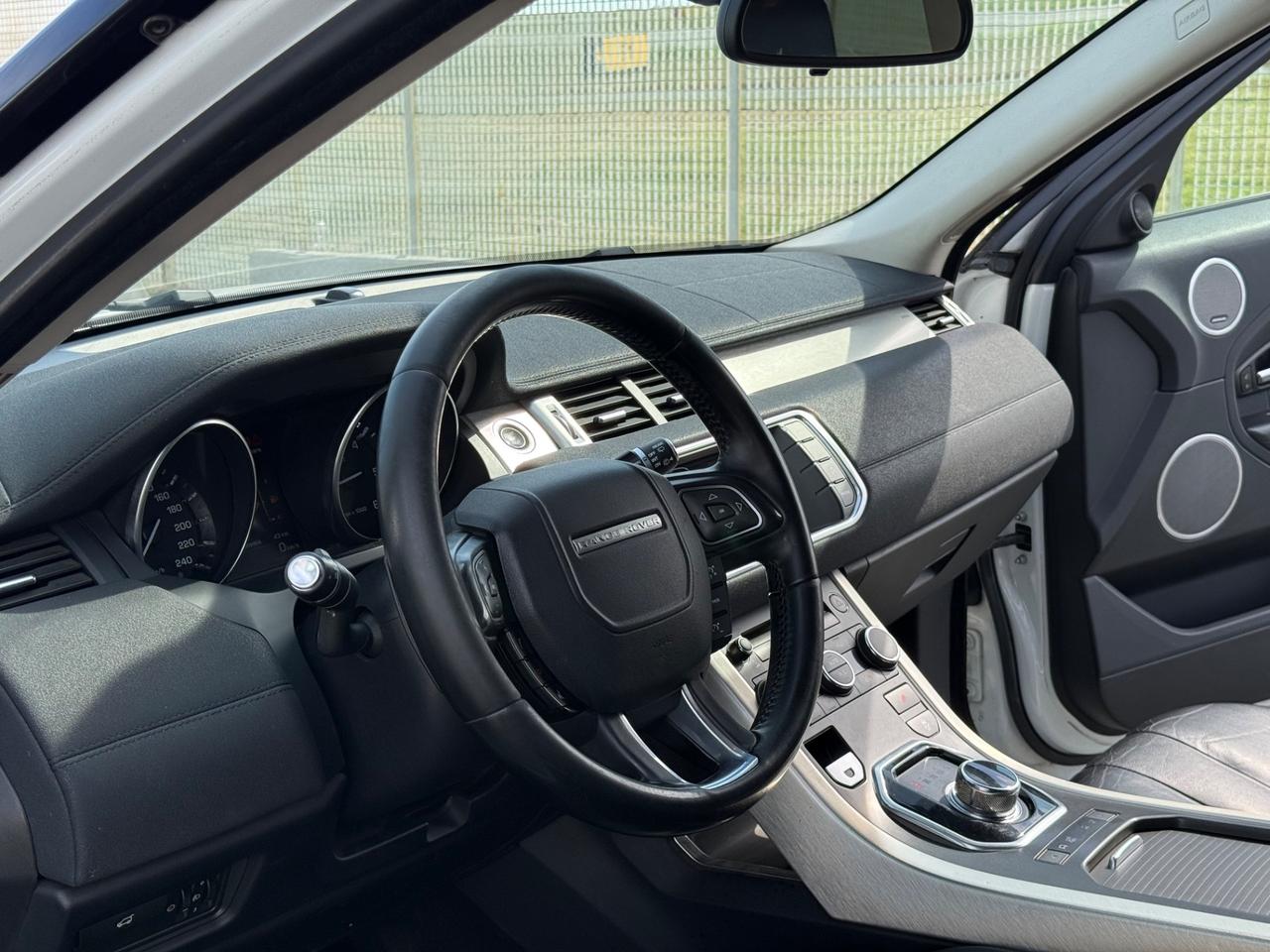 Land Rover Range Evoque 2.2 TD4 -150 Dynamic-PERMUTABILE
