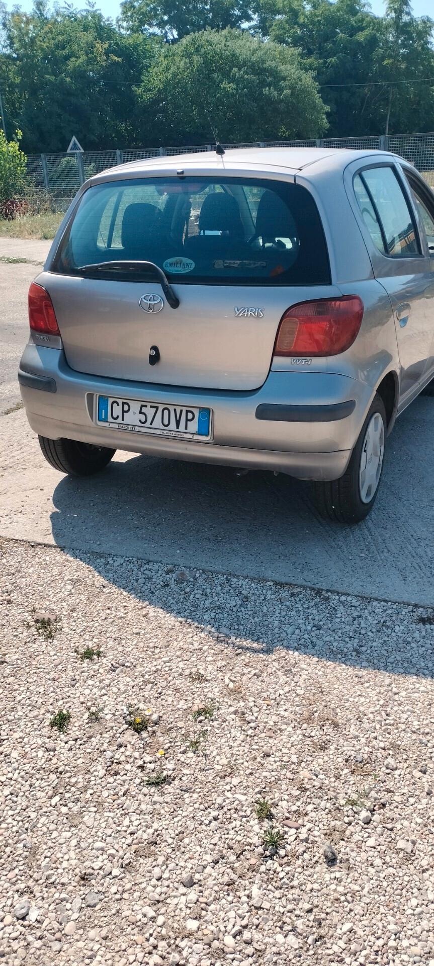 Toyota Yaris 1.0i 16V cat 5 porte Sol Blue