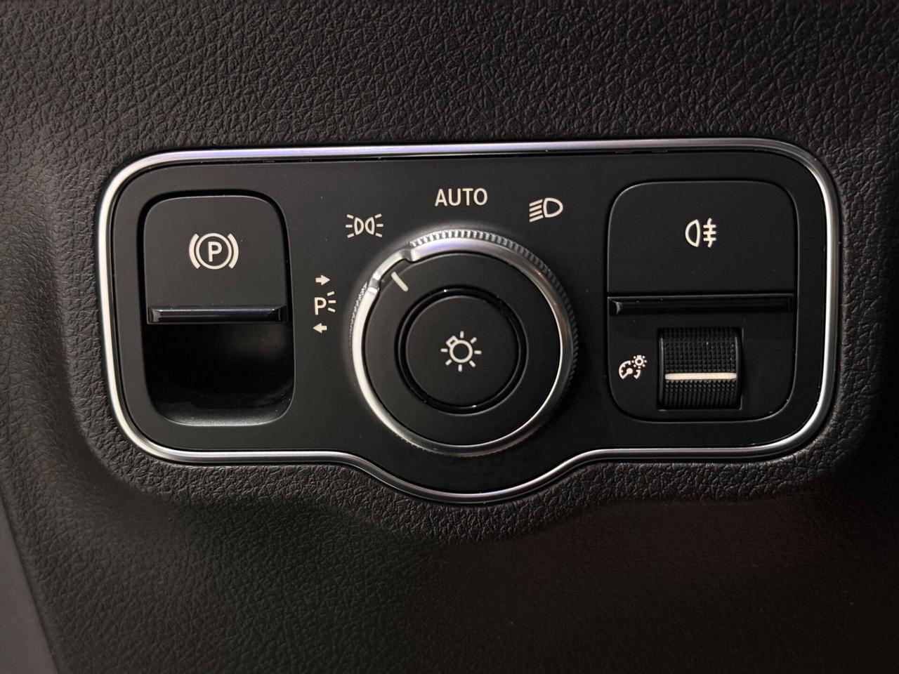 Mercedes-benz GLB 180 d Automatic Sport Plus