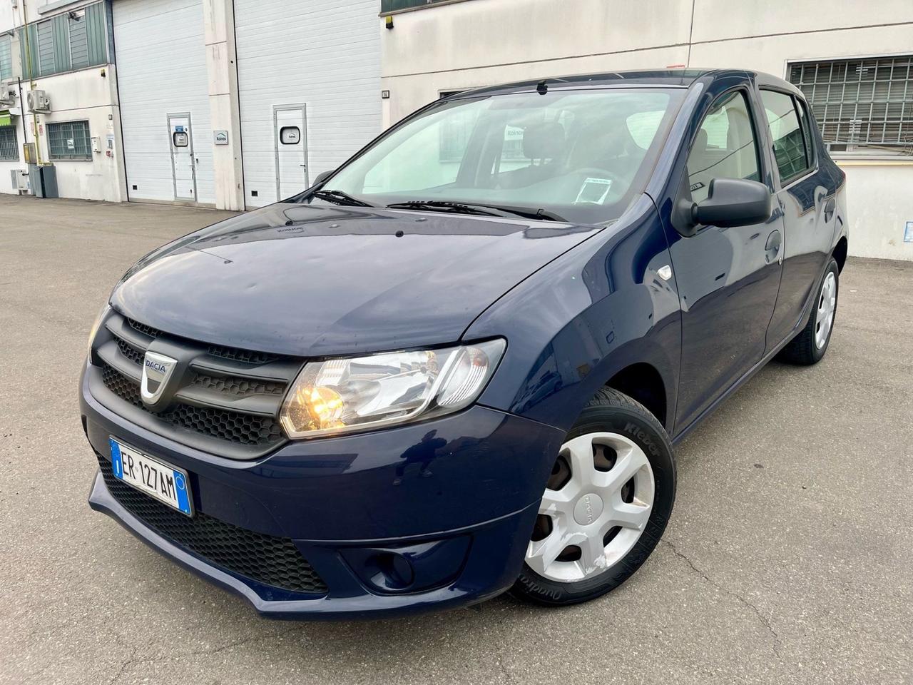 Dacia Sandero 1.2 GPL(scadenza 2033) 122.000km 2013 neopatentati