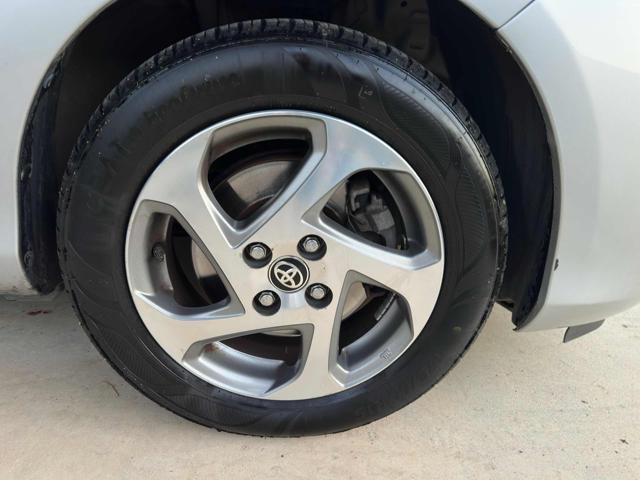 TOYOTA Yaris 1.5 Hybrid 5 porte Active AUTOMATICA PER NEOPATENT