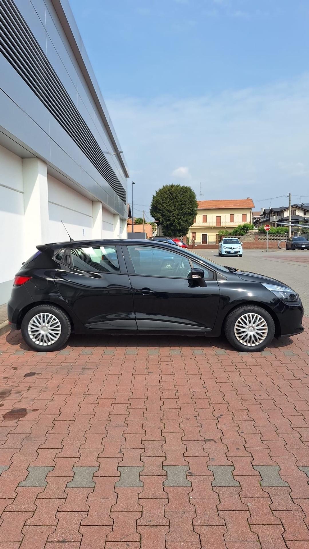 Renault Clio 1.2 75CV GPL 5 porte Costume National