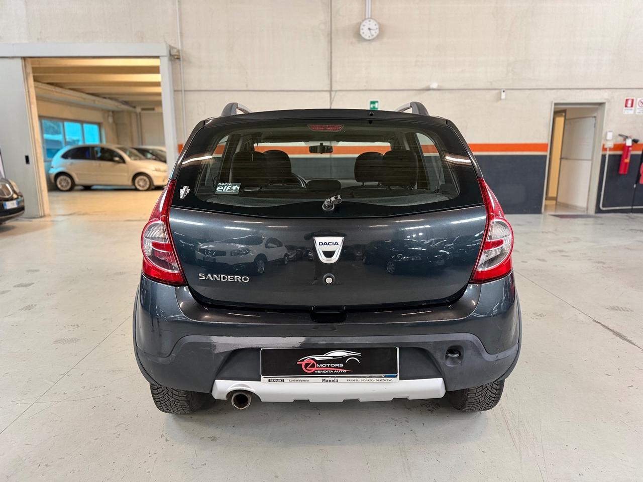 Dacia Sandero Stepway 1.6 8V GPL 85CV NEOPATENTATI