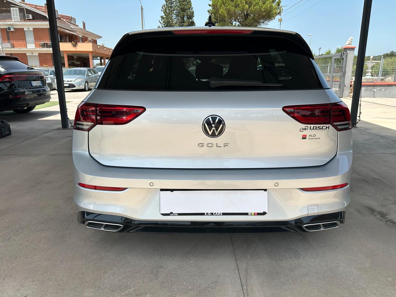 VW GOLF 8*2.0TDI*150CV*2XR-LINE*VIRTUAL*SEDILI SPORTIVI*NAVI*LED*AUT*