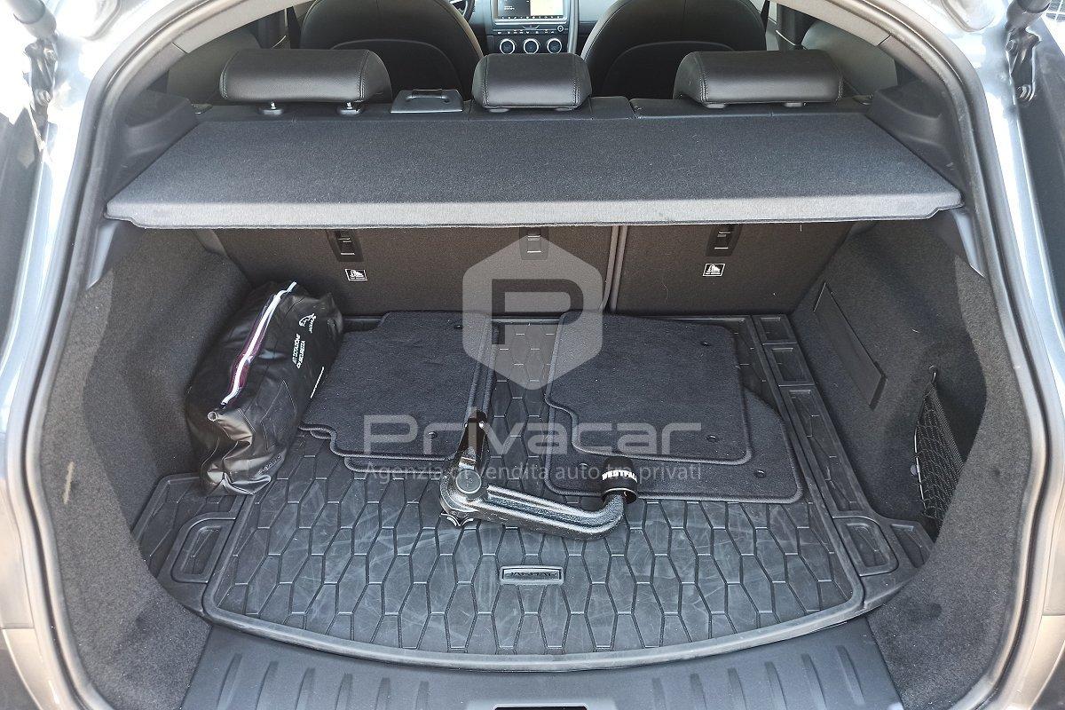 JAGUAR E-Pace 2.0 AWD aut. R-Dynamic S