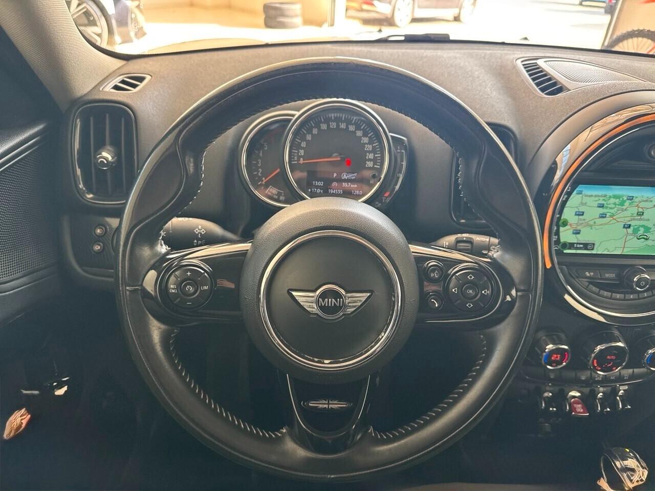 Mini Cooper D Countryman 2.0 Hype